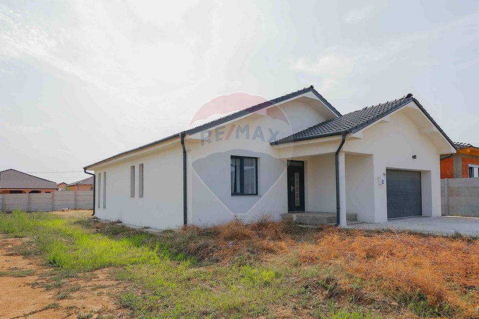 4 room House / Villa for sale