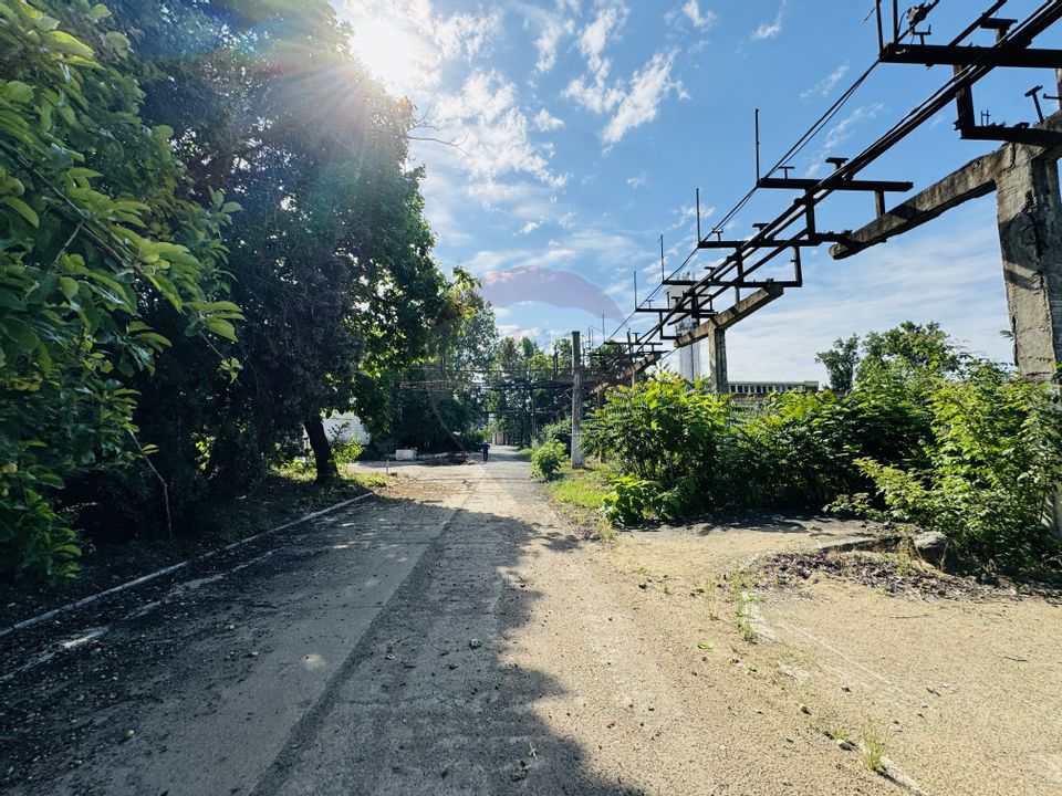 Teren Oradea 30.207mp cu constructii/Calea Borsului/P.Industrial 1