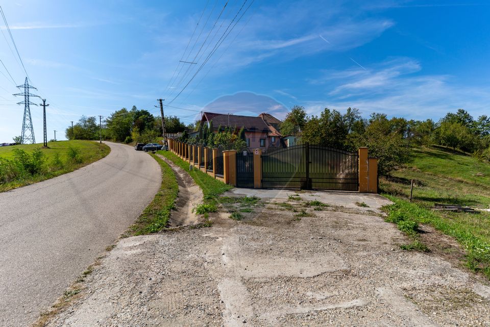 Casă / Vilă noua in Luncoiu de Jos, jud. Hunedoara