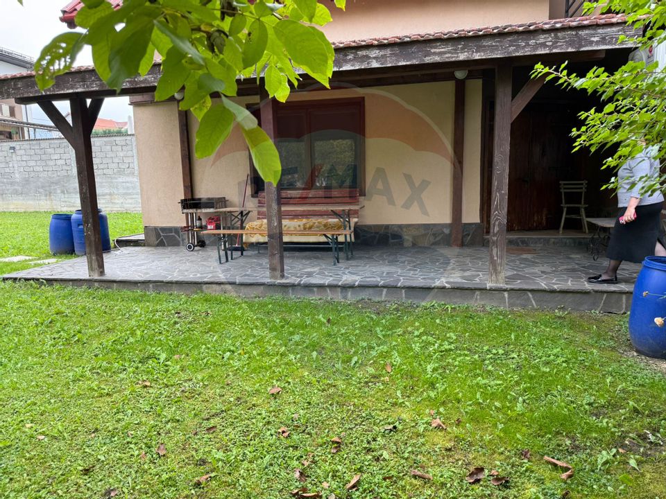 6 room House / Villa for rent, Valea Borcutului area