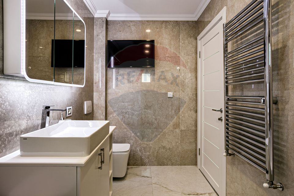 Apartament spectaculos de vanzare:  4 camere, 2 băi, zona Vlaicu