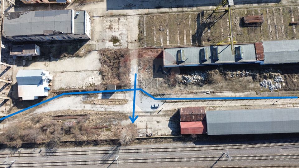 Industrial space of 17,000 sqm land plus industrial facilities