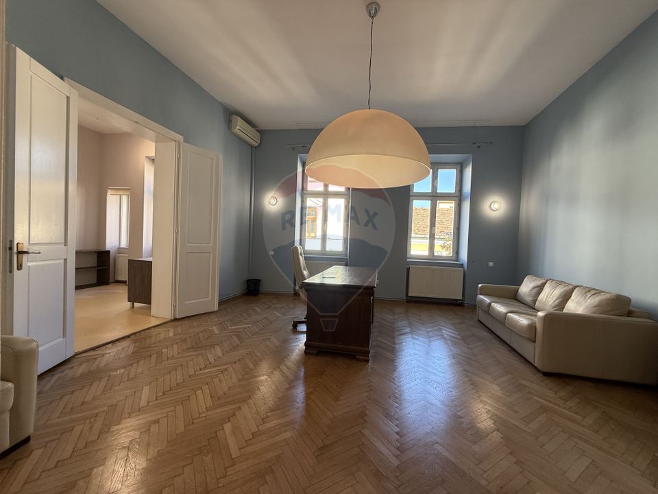 250sq.m Office Space for rent, Ultracentral area