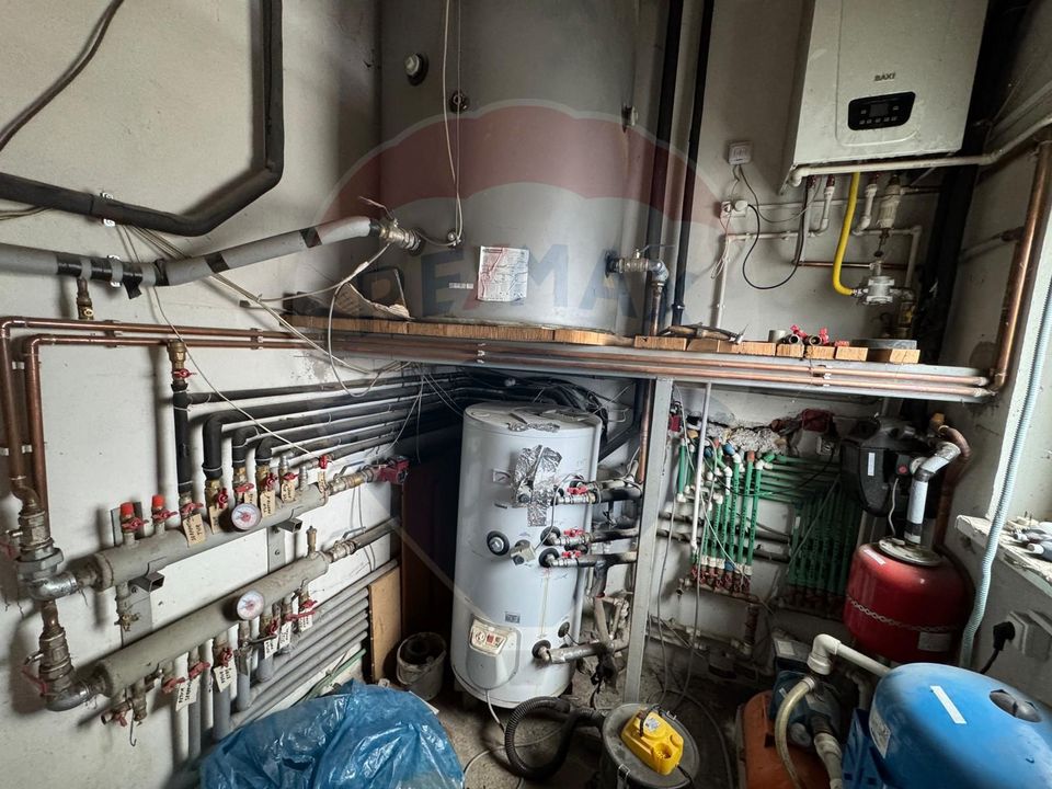 6 room House / Villa for sale, Darmanesti area