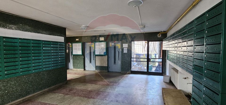 Garsoniera de vânzare în zona Vatra Luminoasa
