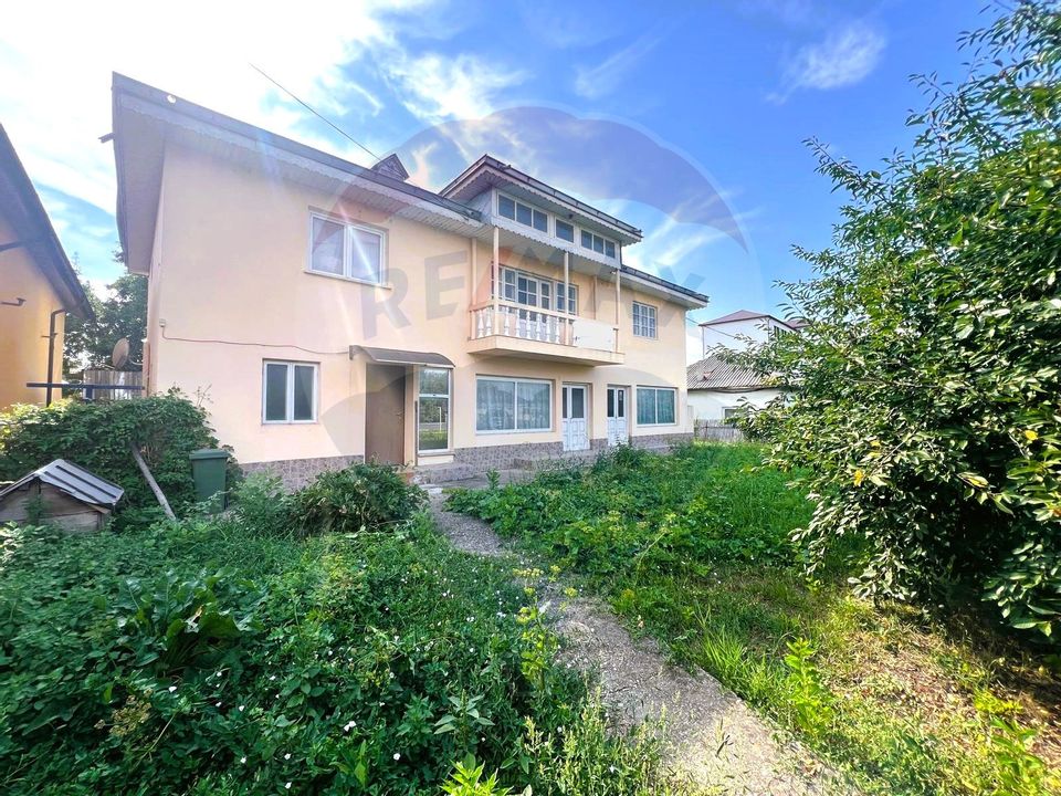 Casă / Vilă cu 6 camere de vânzare în com. Răcăciuni