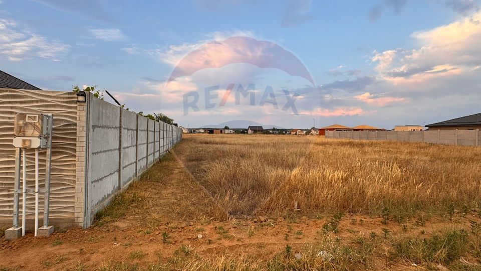 Land 681sqm Malu Mare / Strada Dudului