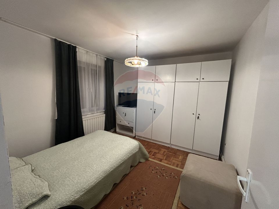 Apartament et. 1 cu 3 camere de închiriat str. V. Babes zona TBC