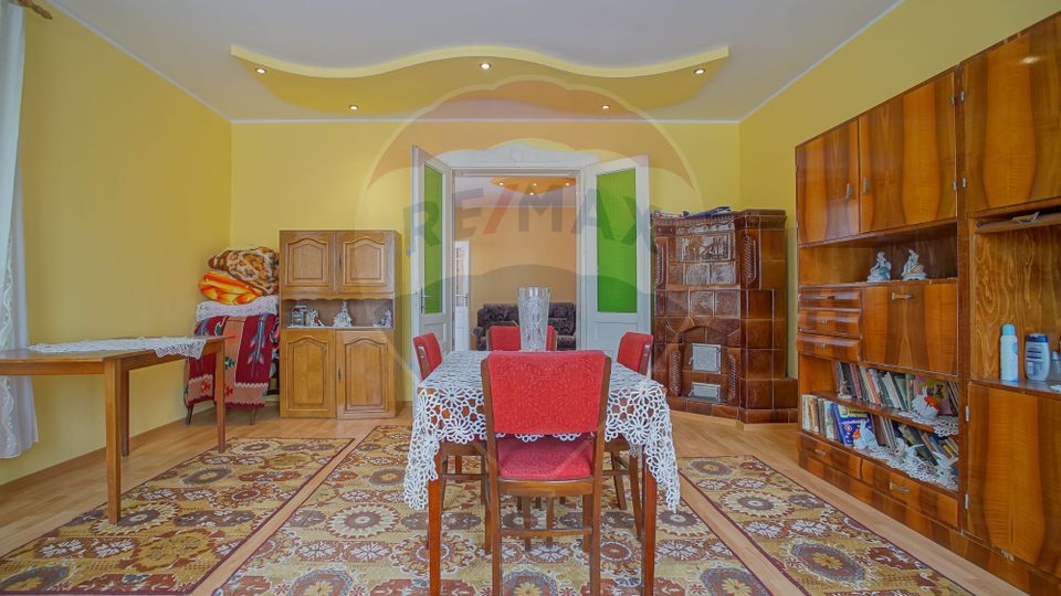 5 room House / Villa for sale