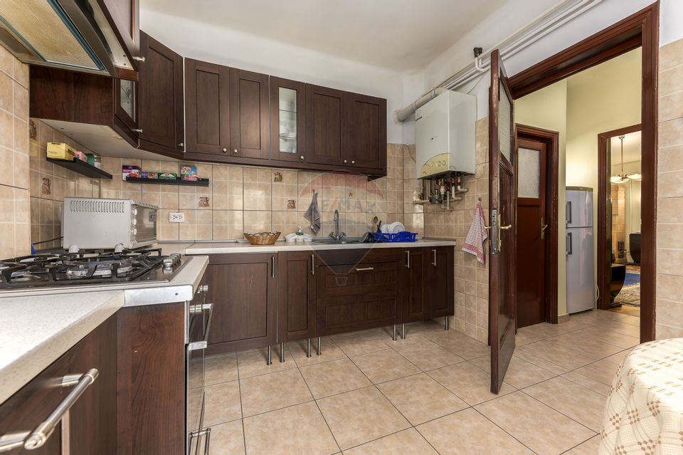 7 room Apartment for sale, Cotroceni area