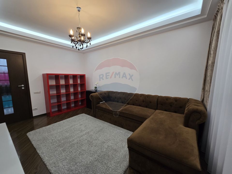 Apartament cu 3 camere de închiriat ultrafinisaje