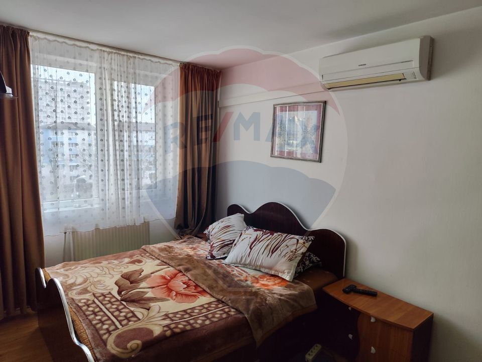 Apartament cu 3 dormitoare pe str. George Cosbuc