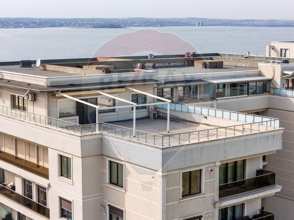 Penthouse de vanzare in Mamaia vedere frontala lac si marea Neagra
