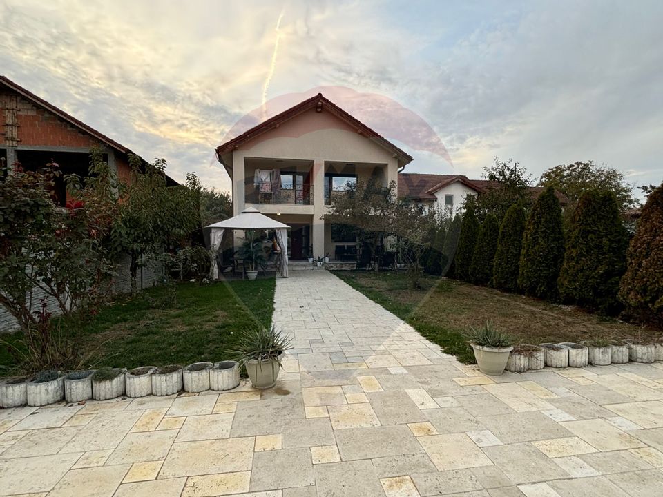 5 room House / Villa for sale, Bariera Valcii area