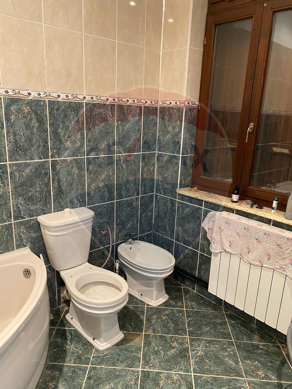 5 room House / Villa for sale, Central area