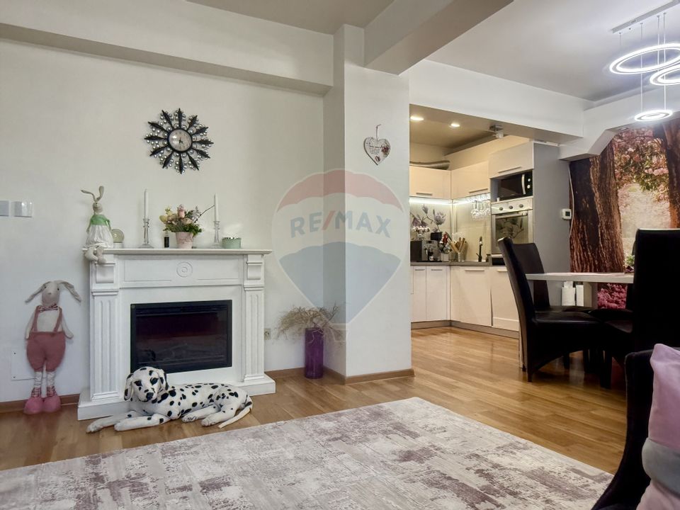 Apartament cu 3 camere de vânzare, etaj 2, zona Sud