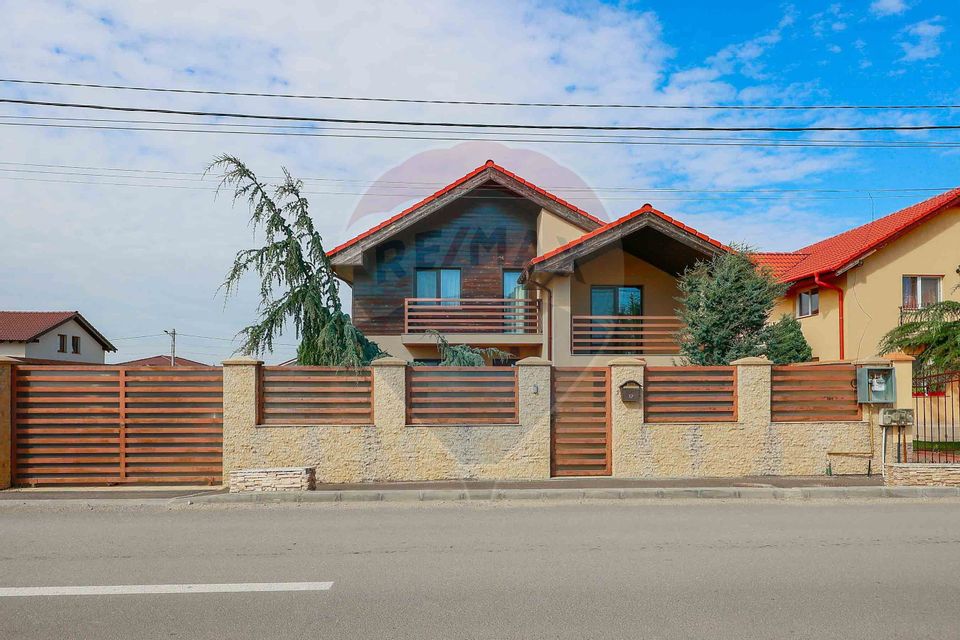 5 room House / Villa for sale, Exterior Vest area