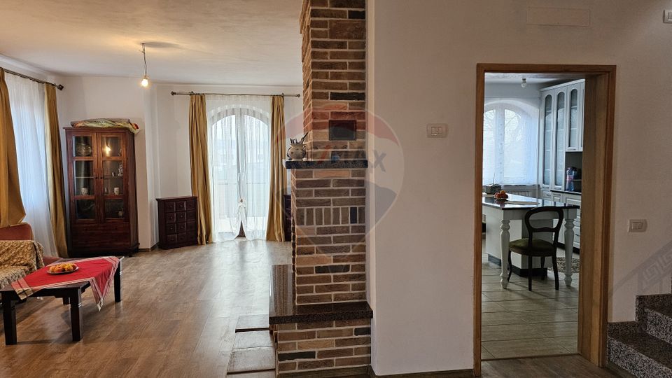 Casă / Vilă de lux, Scheia, Suceava