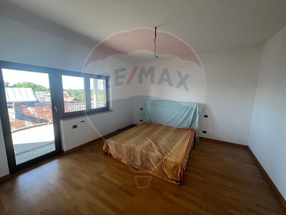 6 room House / Villa for sale