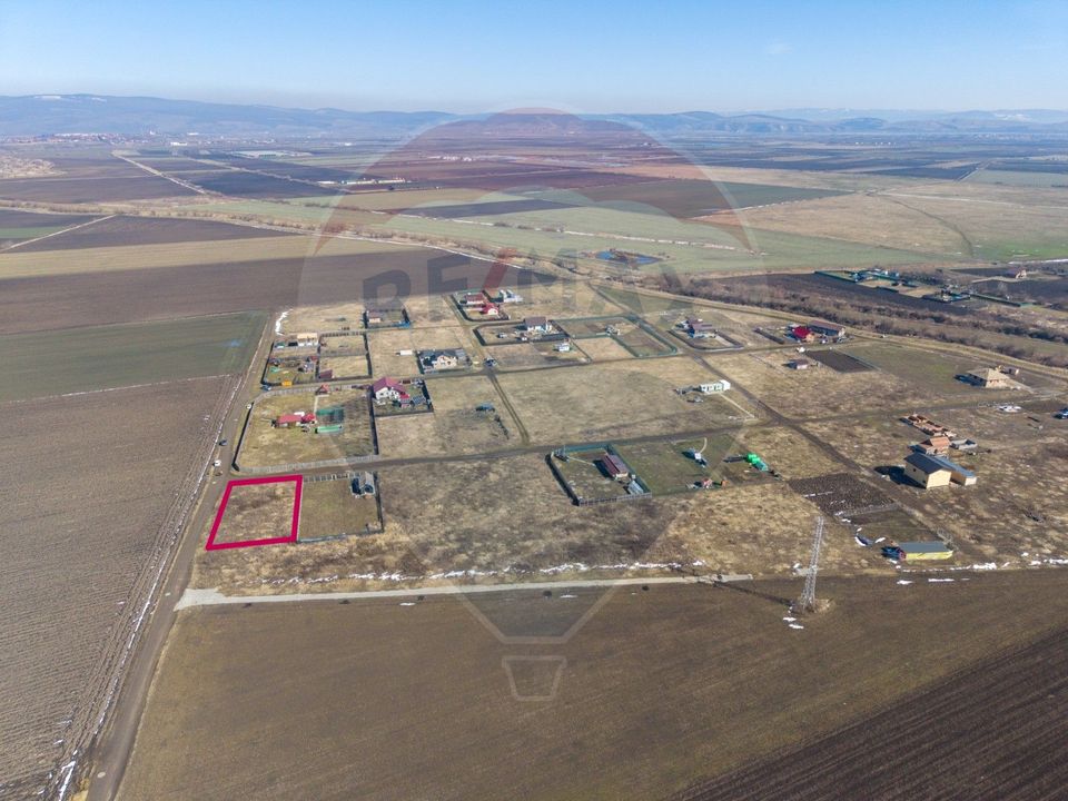 Teren intravilan de vanzare Hălchiu