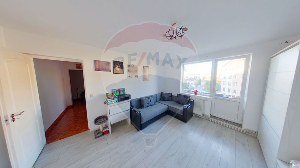 Apartament cu 2 camere de vânzare, Bld. Independenței