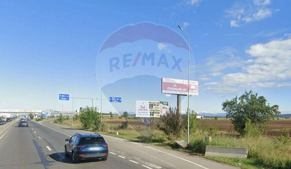 Land within the built-up area-5165 sqm, opening 50 m at DN1,