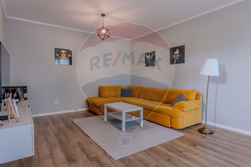 Casă individuală P+1+M mobilată, utilată - Dragomirești Deal