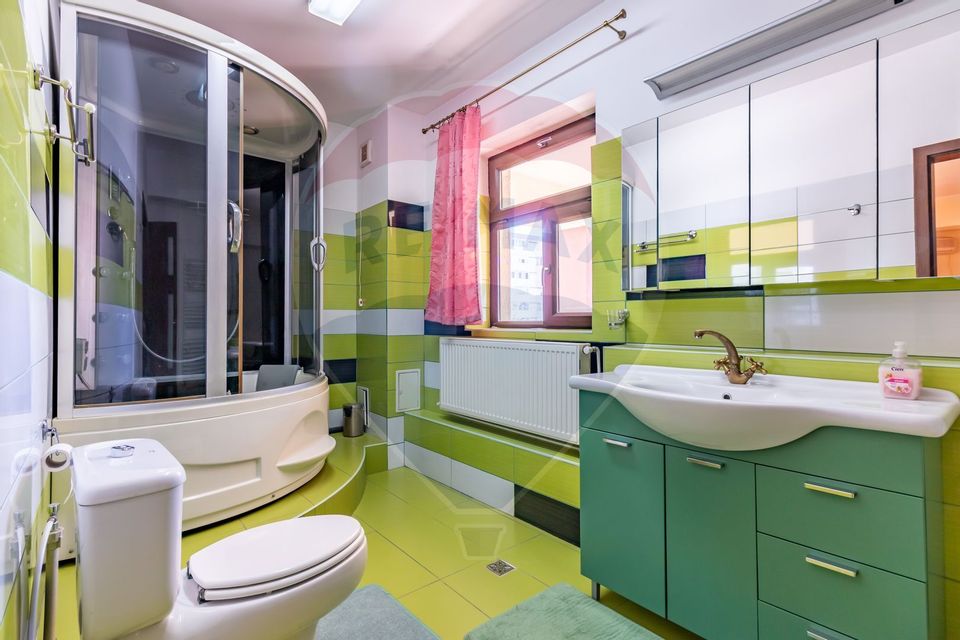 Villa for sale 14 rooms/SWIMMING POOL/ GENEROUS LAND/ BRAGADIRU-ILFOV