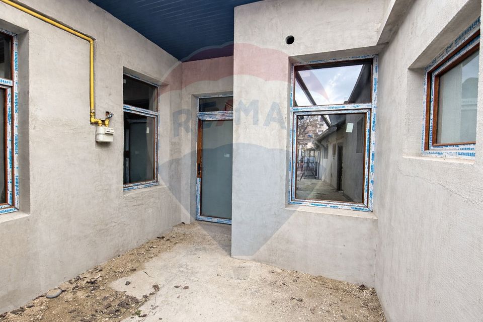 Casă / Vilă cu 2 camere de vânzare în zona Dacia