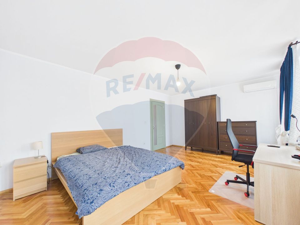 7 room House / Villa for sale