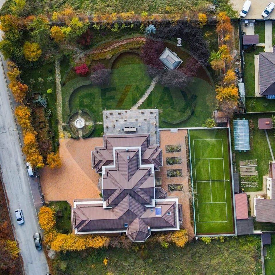 Bijuterie arhitecturală unică | teren de tenis | finisaje premium