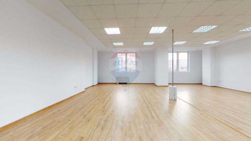 Birou de închiriat în Brașov, în Clădirea de birouri Green Center