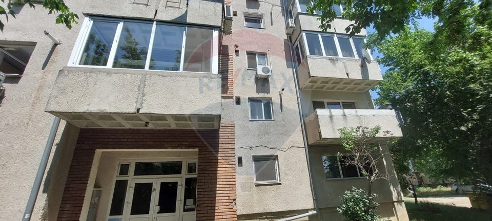 4 room Apartment for sale, Steaua area