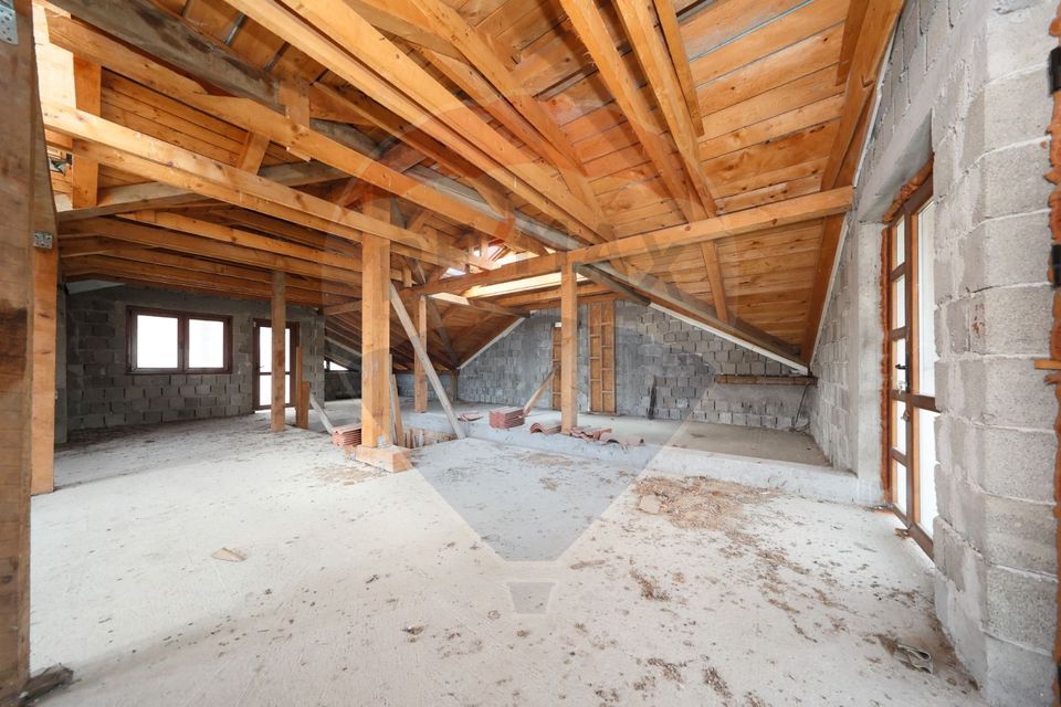 CASA LA ROSU | TOMIS 21 | 325MP | 346MP CURTE | 470 TEREN |ACCES AUTO