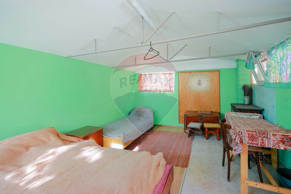 De vânzare casă cu 2 camere și teren 472 mp, Str Valea Frumoasă