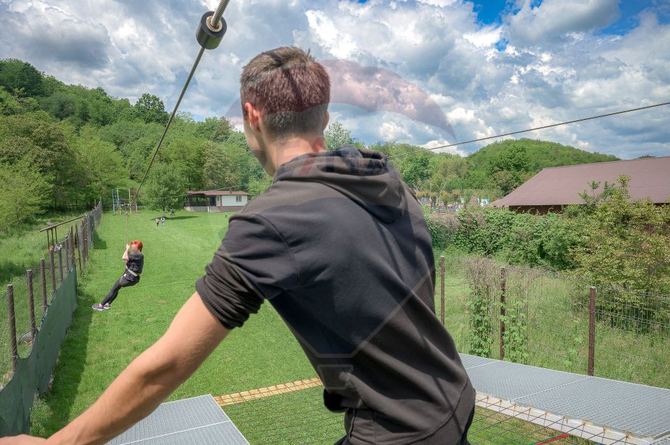 Parc de distractii cu Pensiune si Restaurant, in Arges, de vanzare