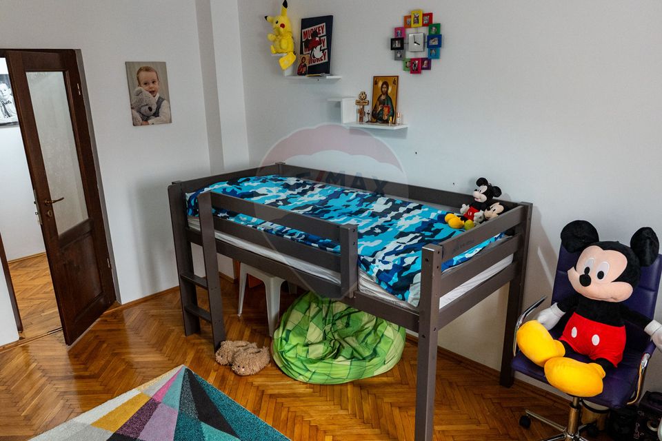 5 room House / Villa for sale, Periferie area