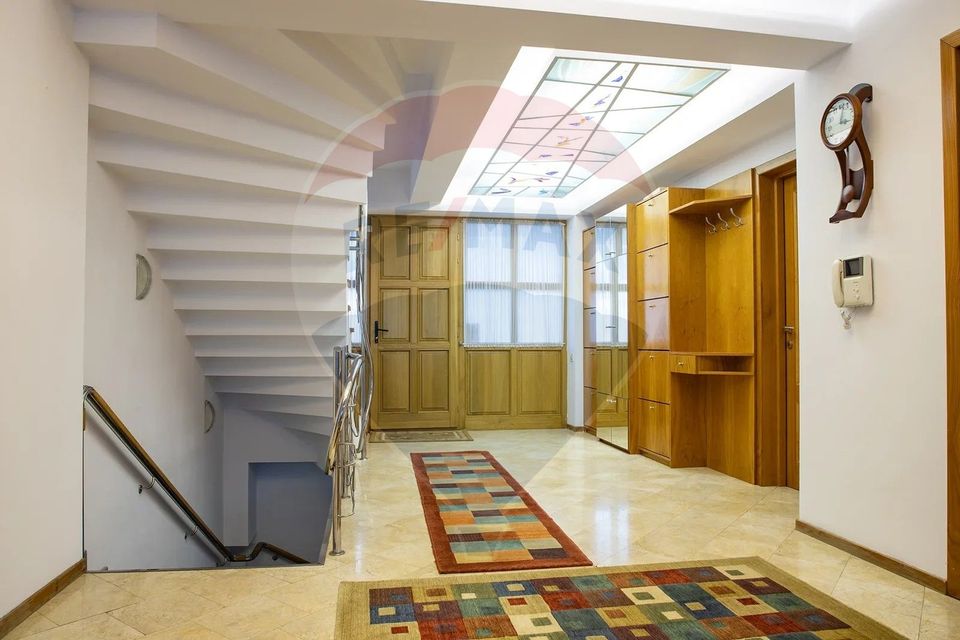 6 room House / Villa for sale, Tomis I area