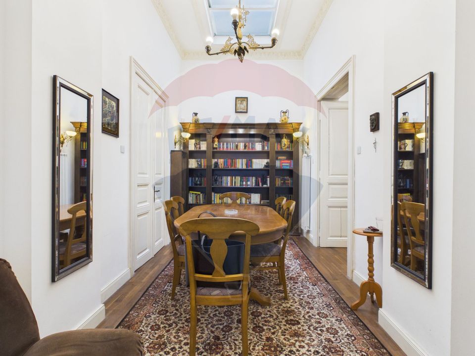 Casa / Vila cu 8 camere de vanzare în zona Cotroceni