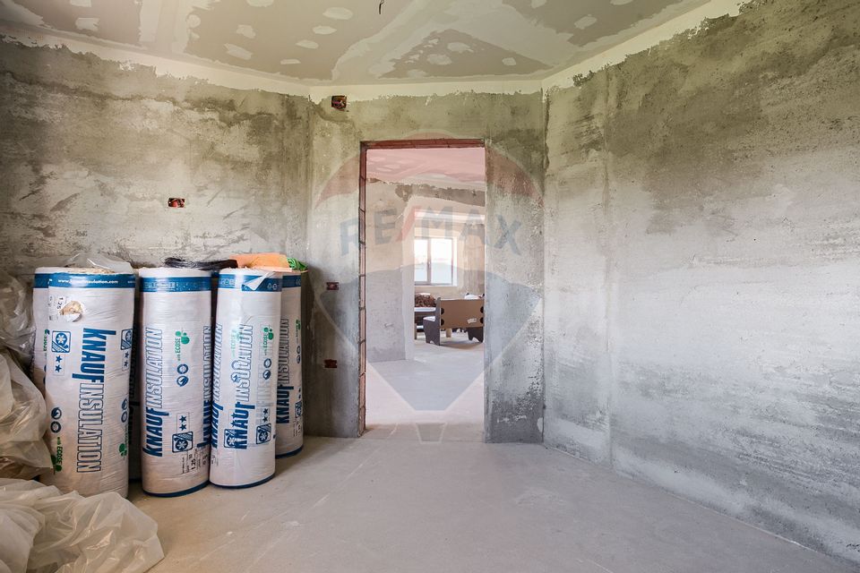 Casa de vanzare Frumuseni ,2 fronturi stradale.