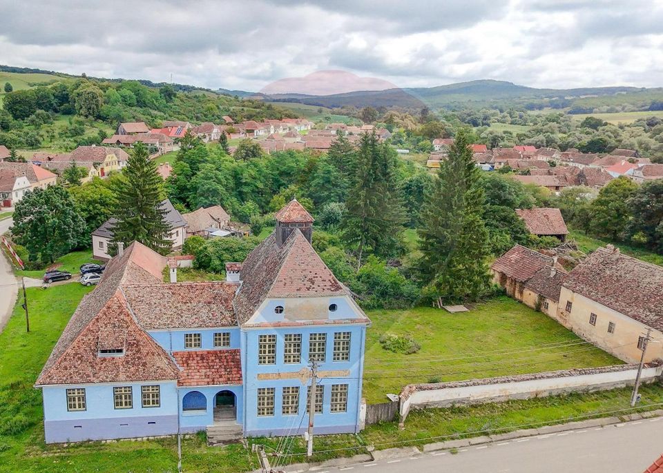 Fostă școală săsească semnată de Fritz Balthes – Bruiu, Sibiu