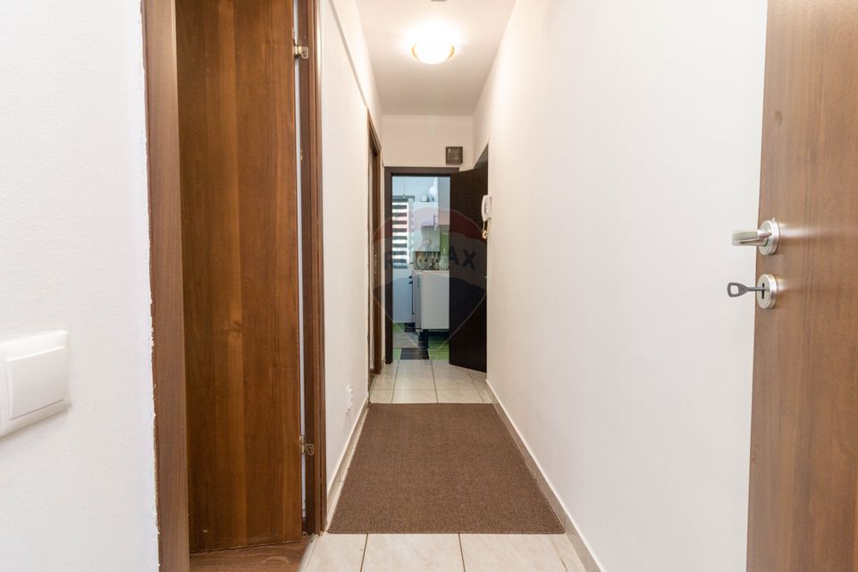 Apartament 2 camere de inchiriat, cu terasa, zona Apusului