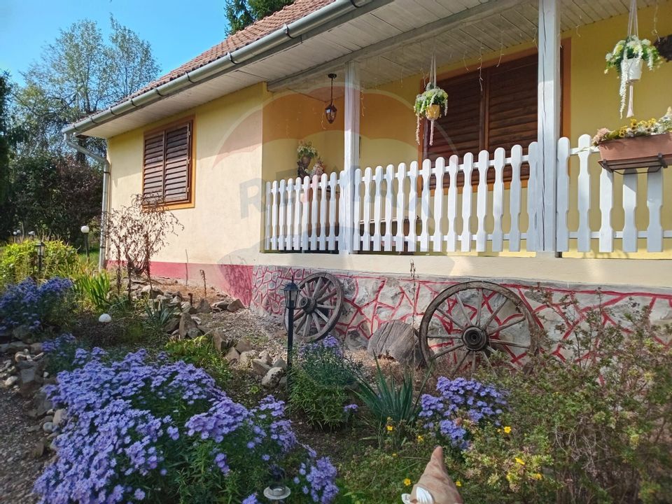 OCAZIE!!! CASA SUPERBA cu teren in JULITA jud Arad in M tii Zarandului