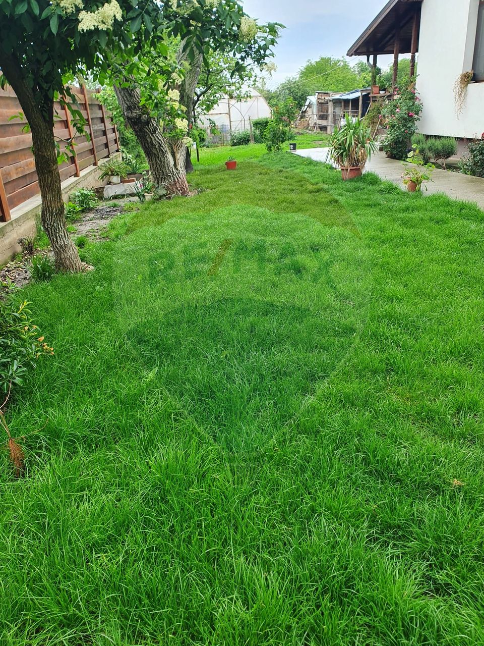 Vila cu 6 camere, teren 1200mp de vanzare- Varasti, la 4 km de Berceni