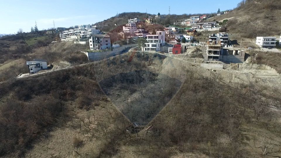 Teren 6309mp cu panoramă superbă asupra orașului – Uliului, Grigorescu