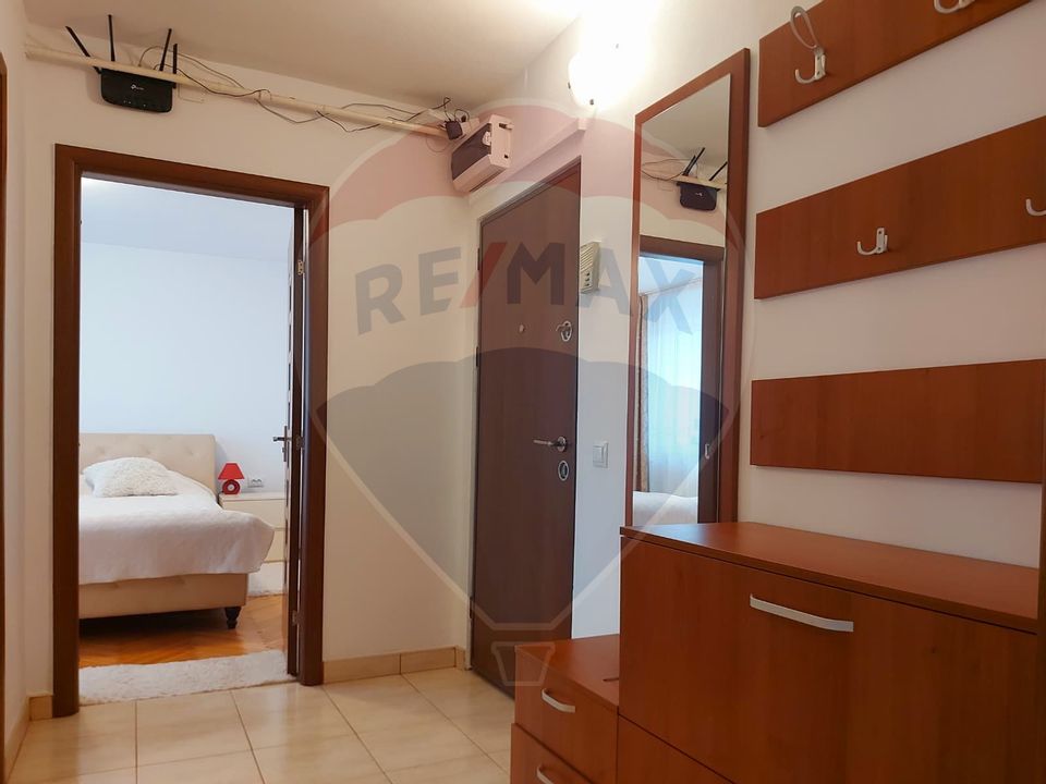 Apartament cu 3 camere de închiriat în zona Astra!