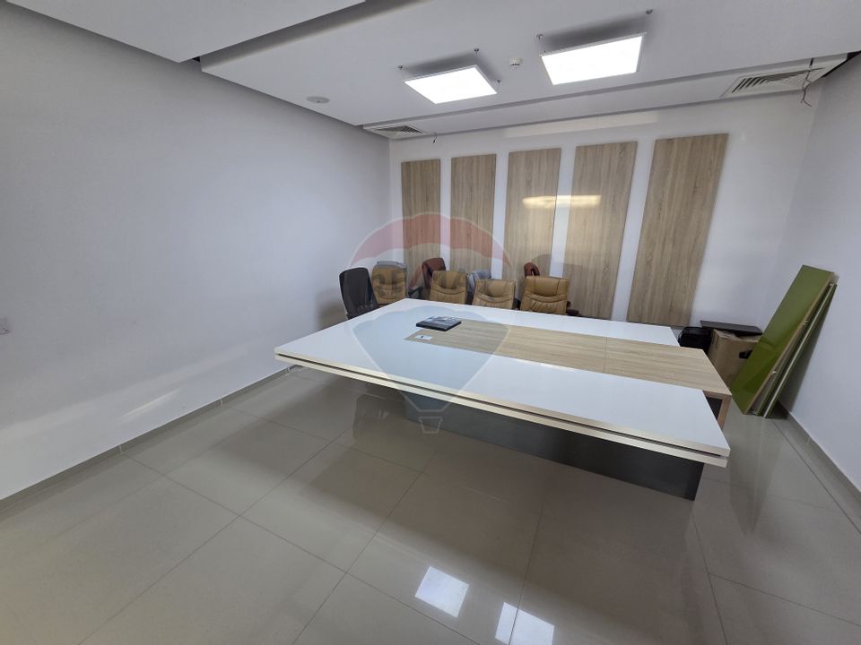 Hala plus spatiu birouri, zona Strada Vrancei