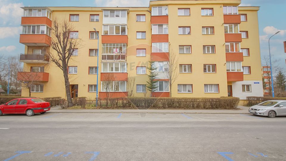 COMISION 0 | Ap 3 camere decomandat | Mobilat Utilat | Triaj