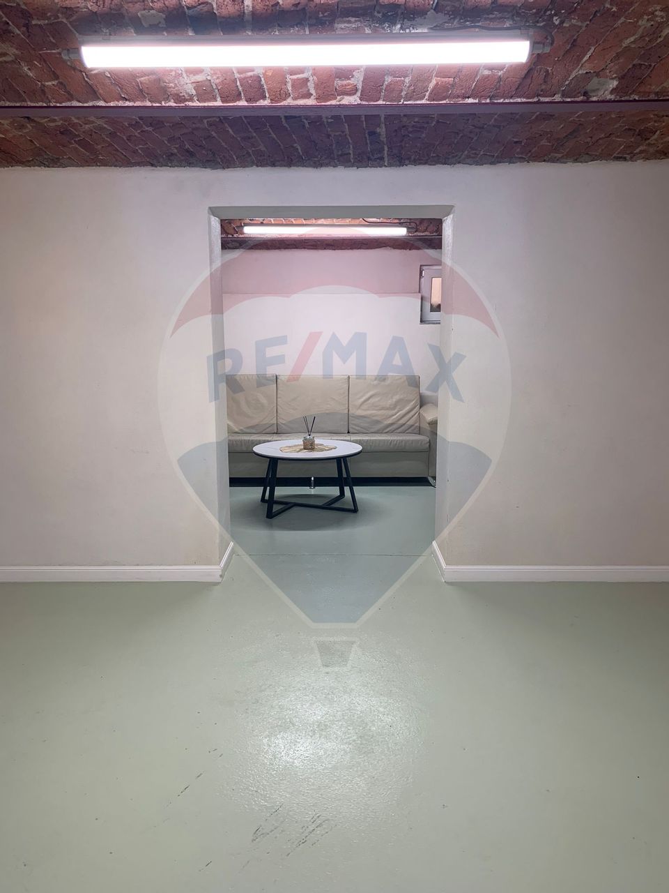 Spațiu comercial de închiriat 40 mp, în zona Decebal