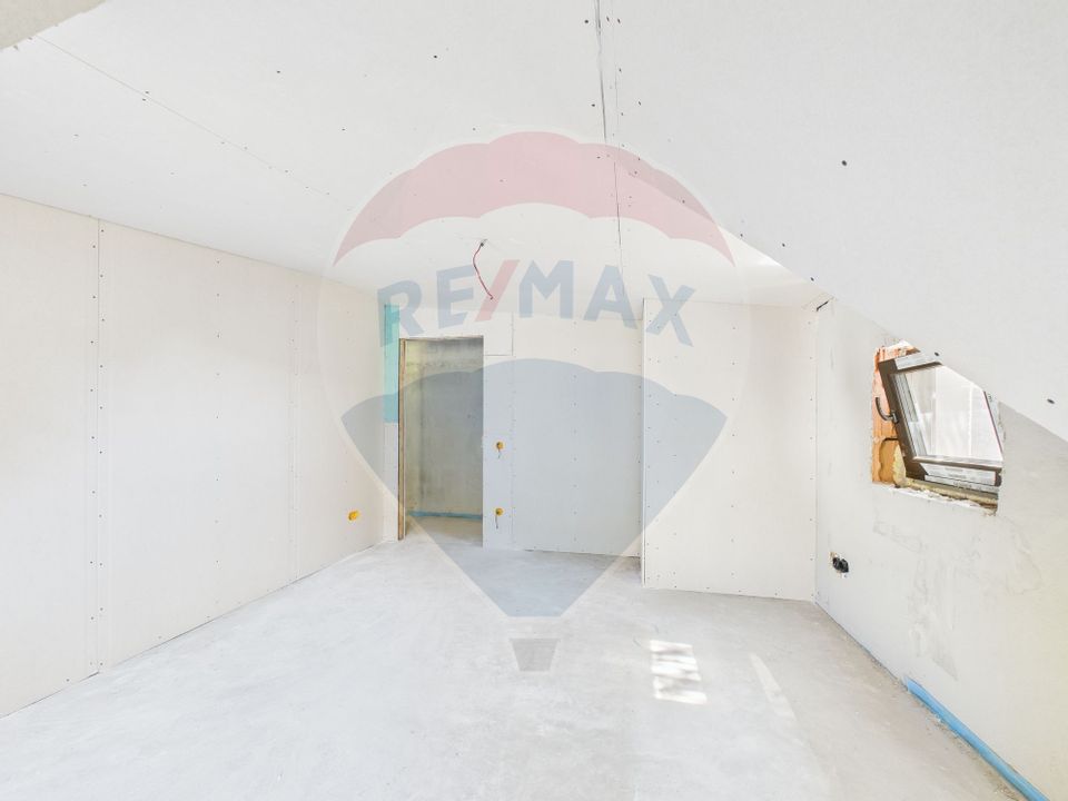 4 room House / Villa for sale, Stefan cel Mare area